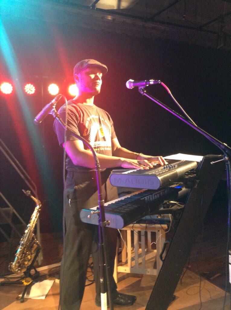 koga on stage checking keyboards